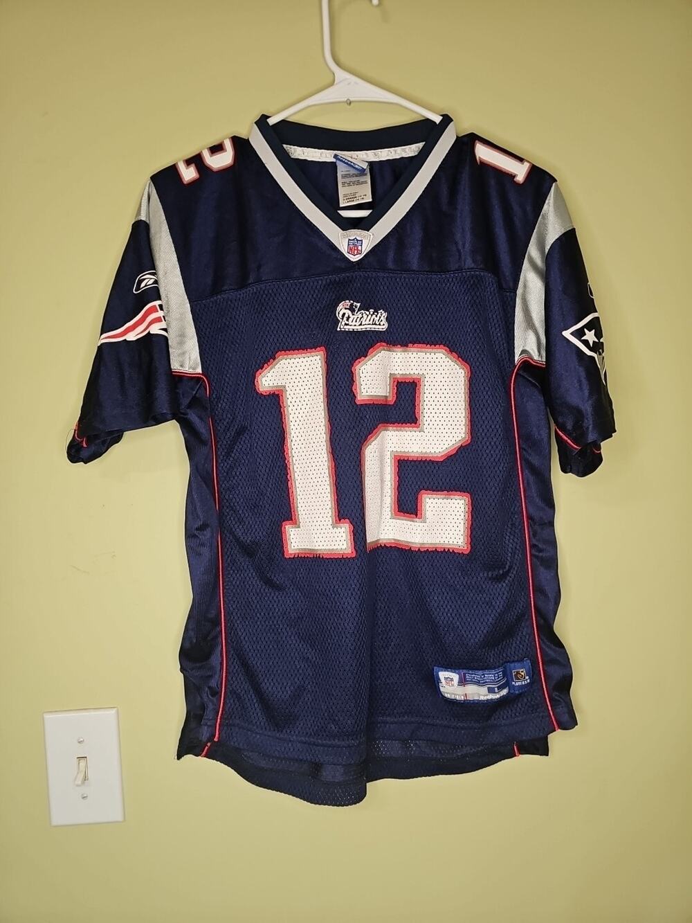 Tom Brady #12 New England Patriots Reebok Jersey Size Youth Large (14-16) NFL
